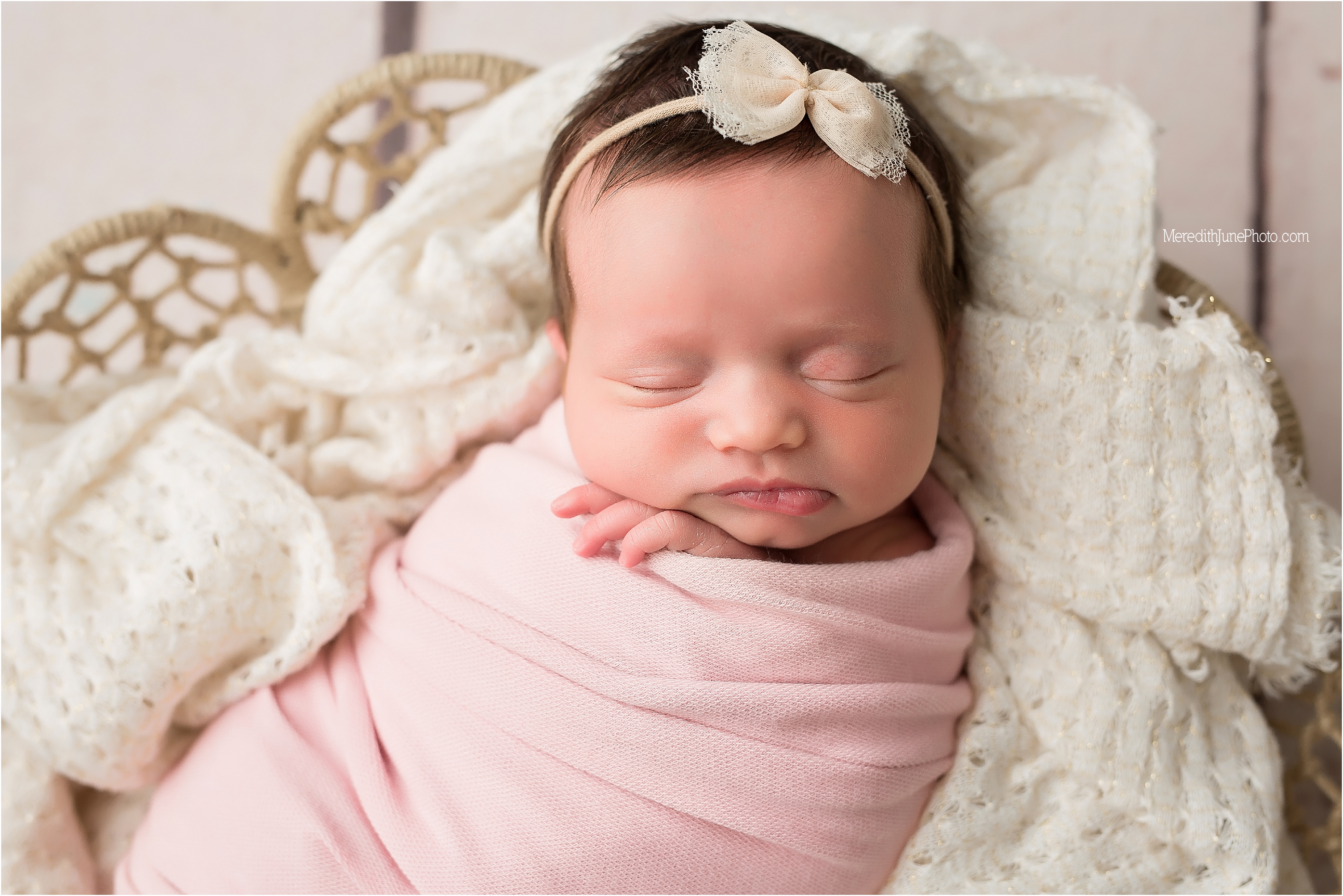newborn baby girl photographer