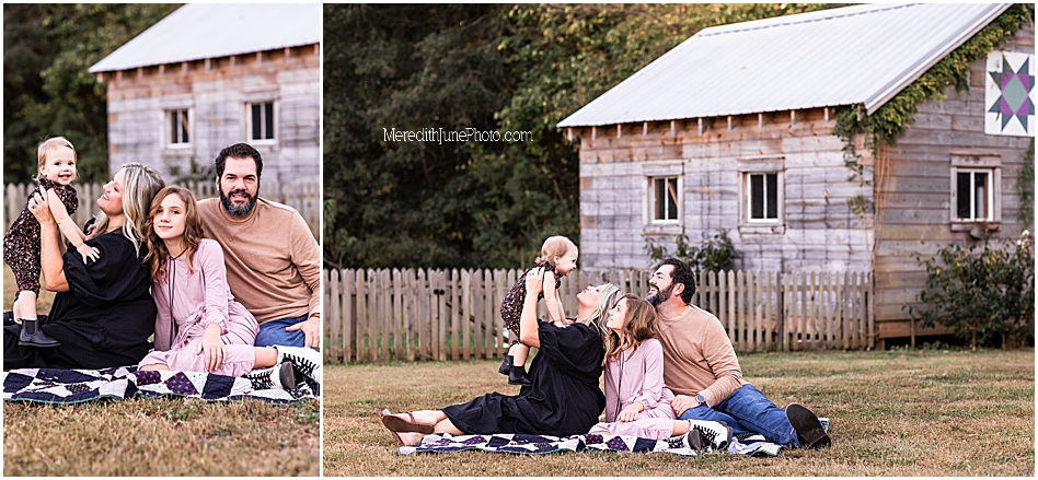 Family of four photo ideas by Meredith June Photography 